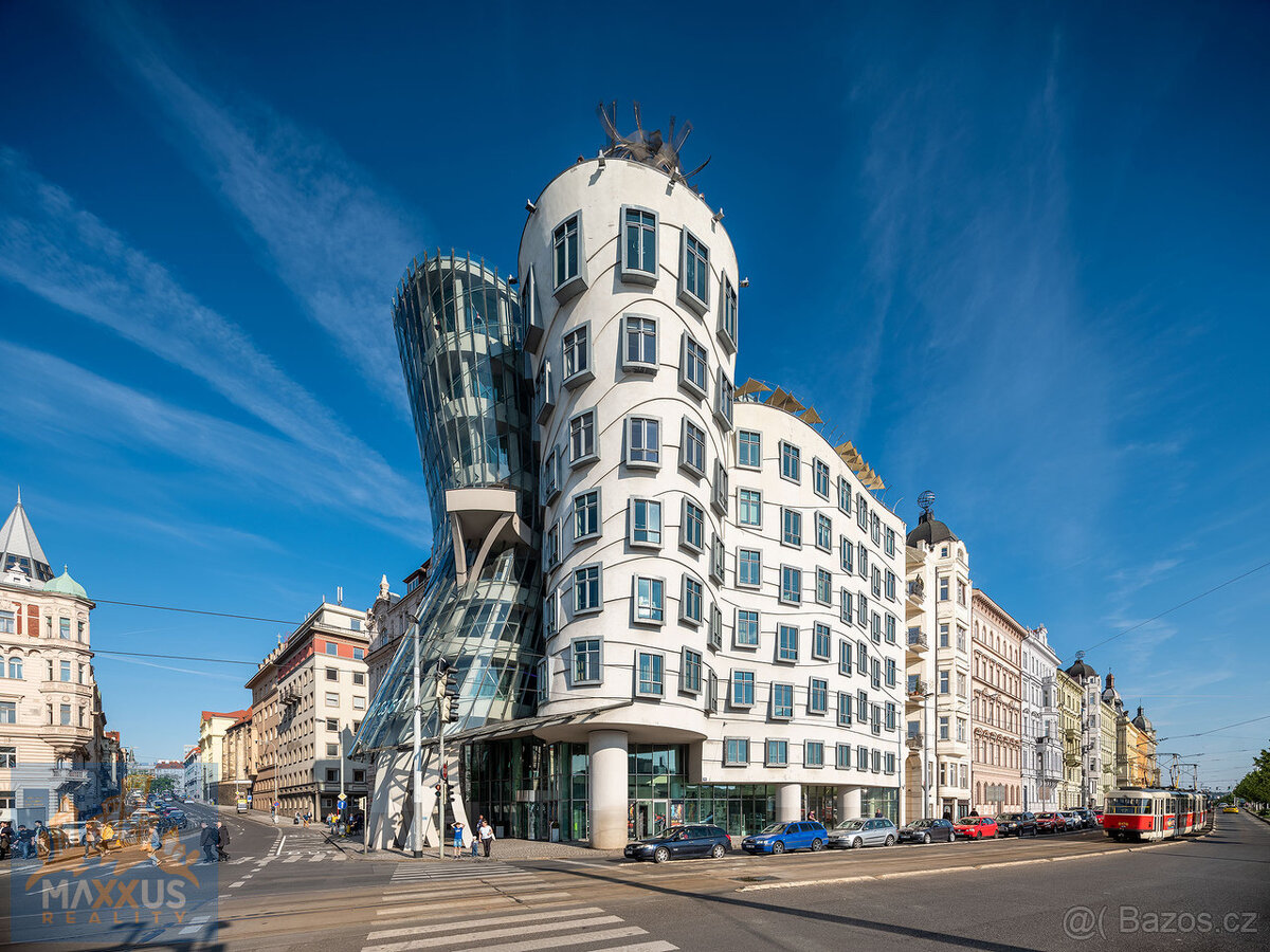 Tančící dům - pronájem kancelářských prostor (35 m2), Praha