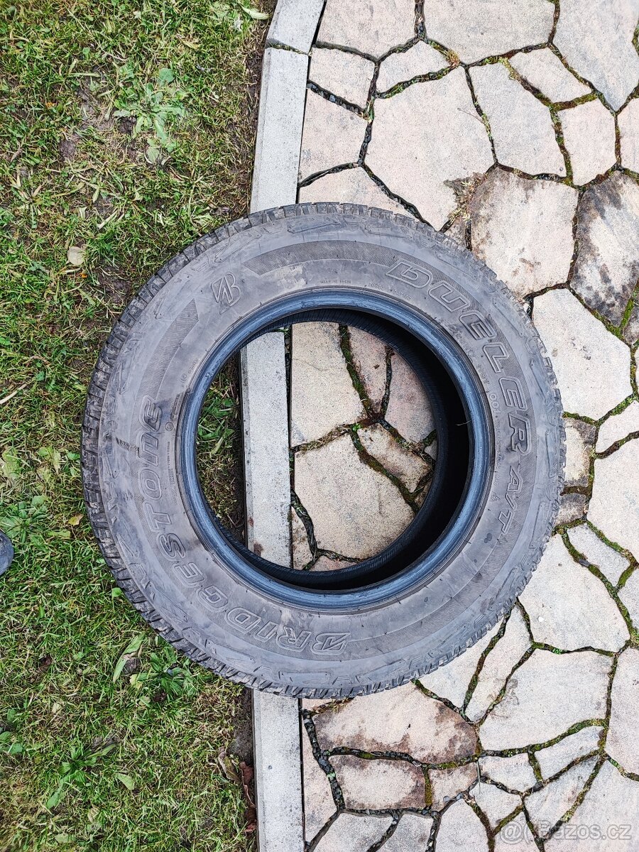 SUV gumy