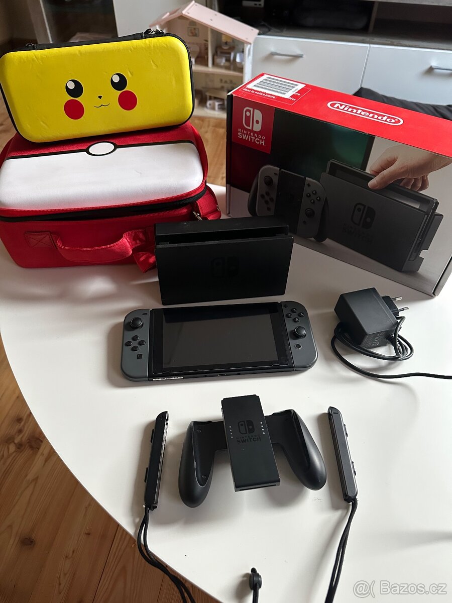 Nintendo switch TOP STAV + POKEMON příslušenství