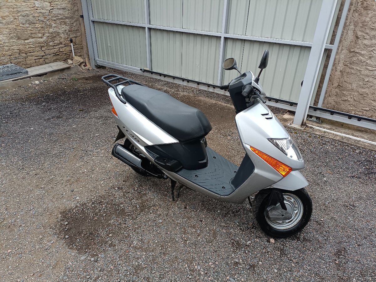 Honda lead 100 CZ doklady v ceně
