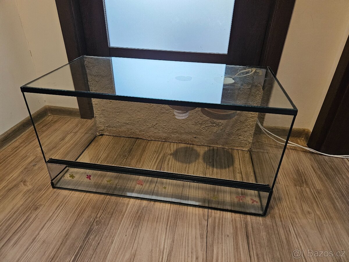 Terarium 120x40cm vcetne zarovek