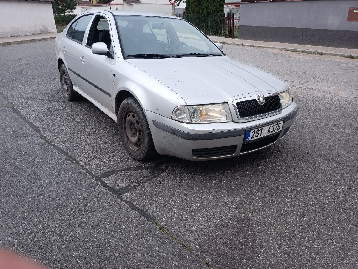 Škoda Octavia na opravu či díly pojízdná číst inzerát