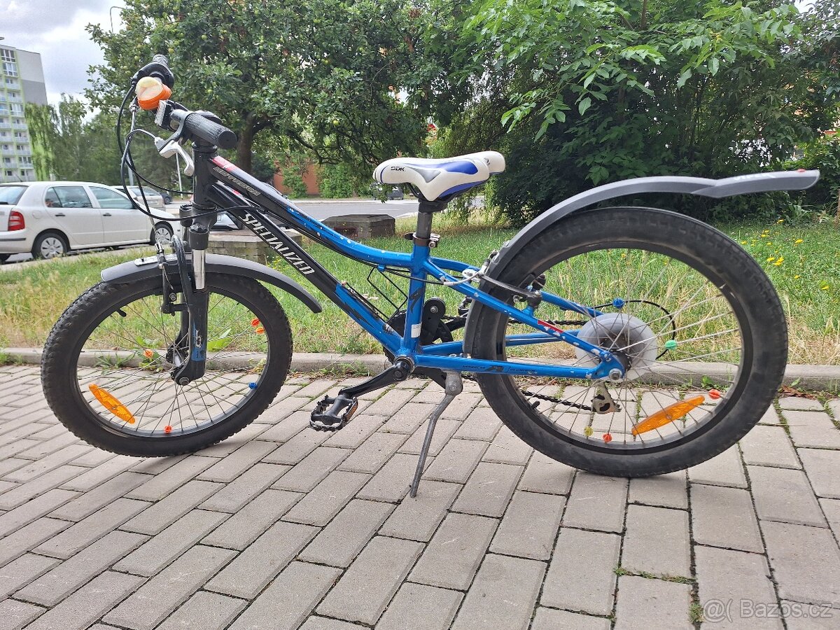 Dětské kolo Specialized Hotrock 20" vybavené