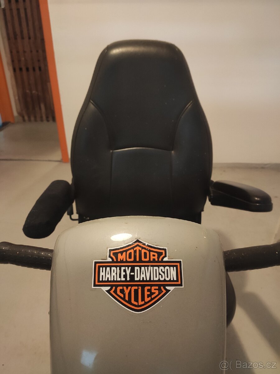 Harley - elektrický čtyřkolový skůtr/vozík