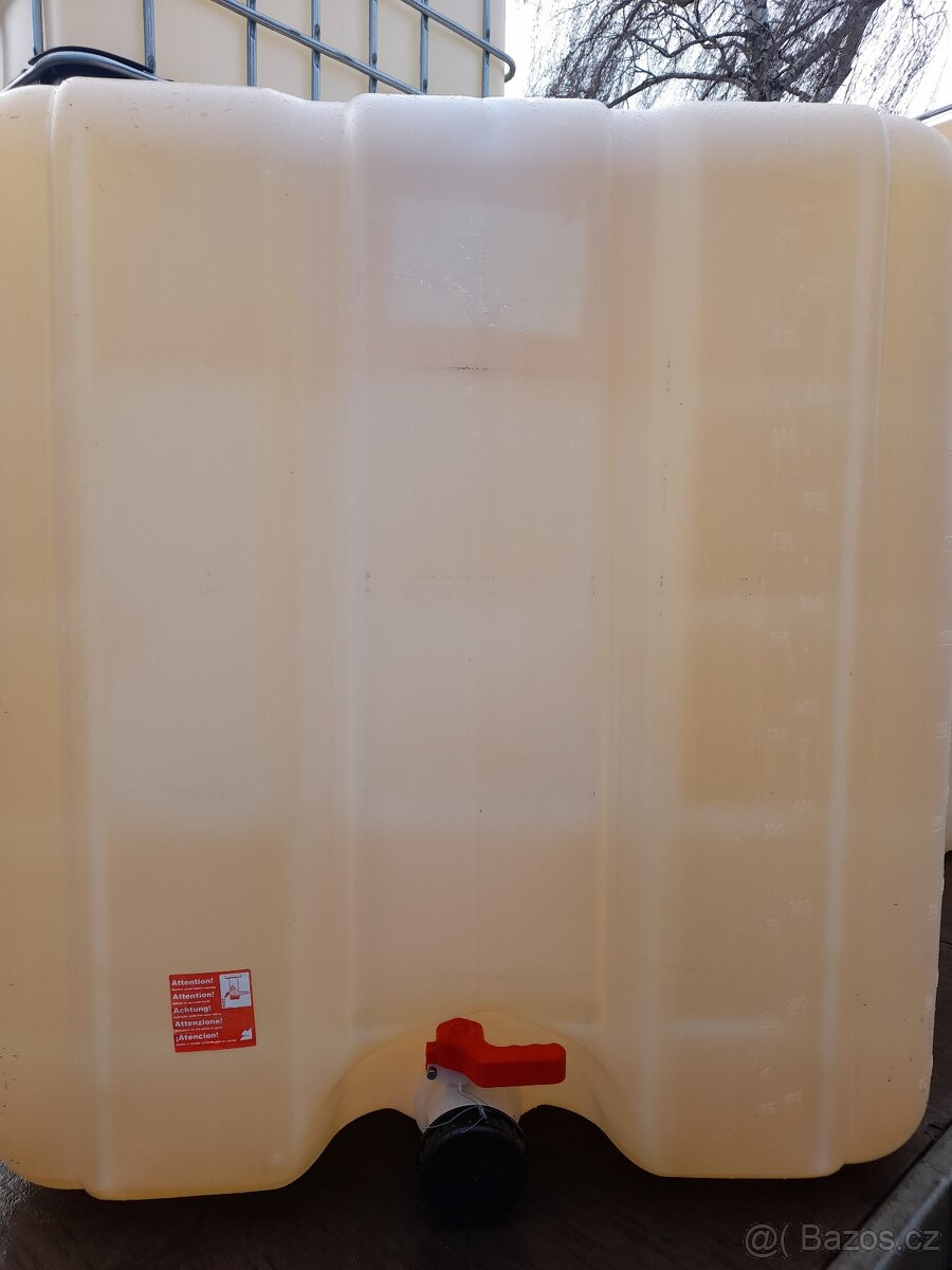 PRODÁM IBC NÁDOBU 1000L MODEL BUBLINA