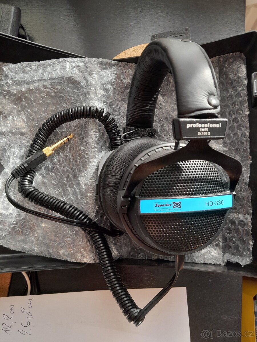 Sluchátka Superlux HD330