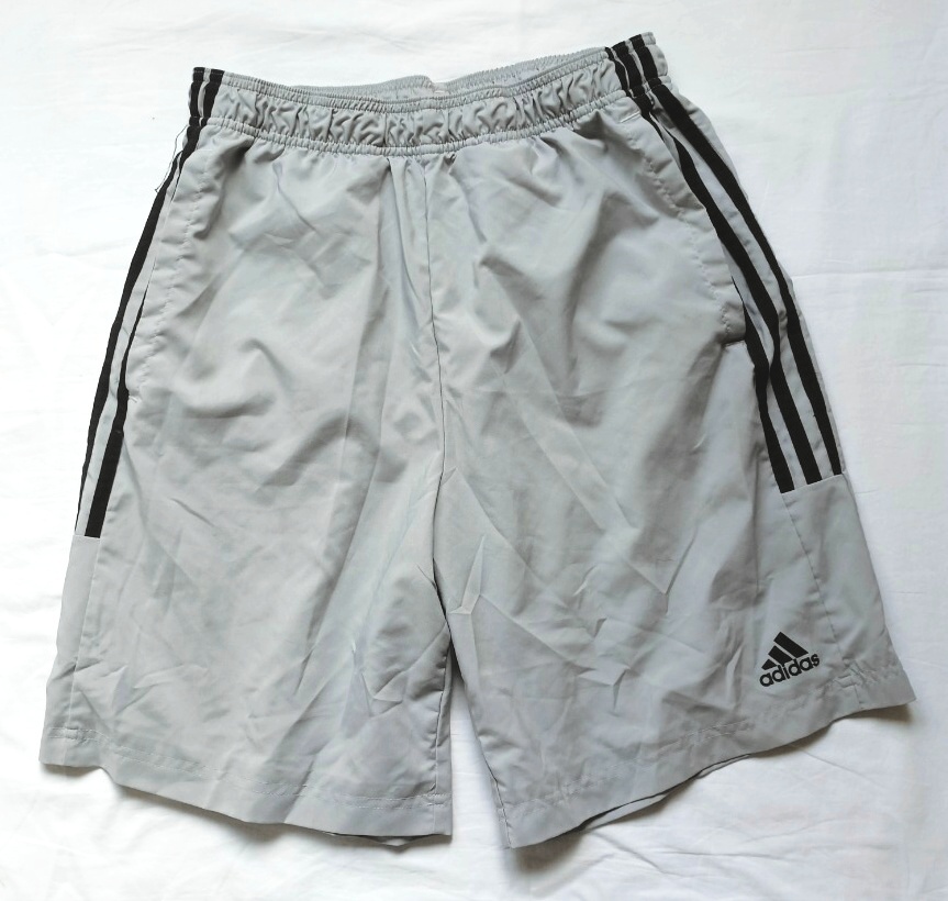 PÁNSKÉ KRAŤASY-ADIDAS-vel. M