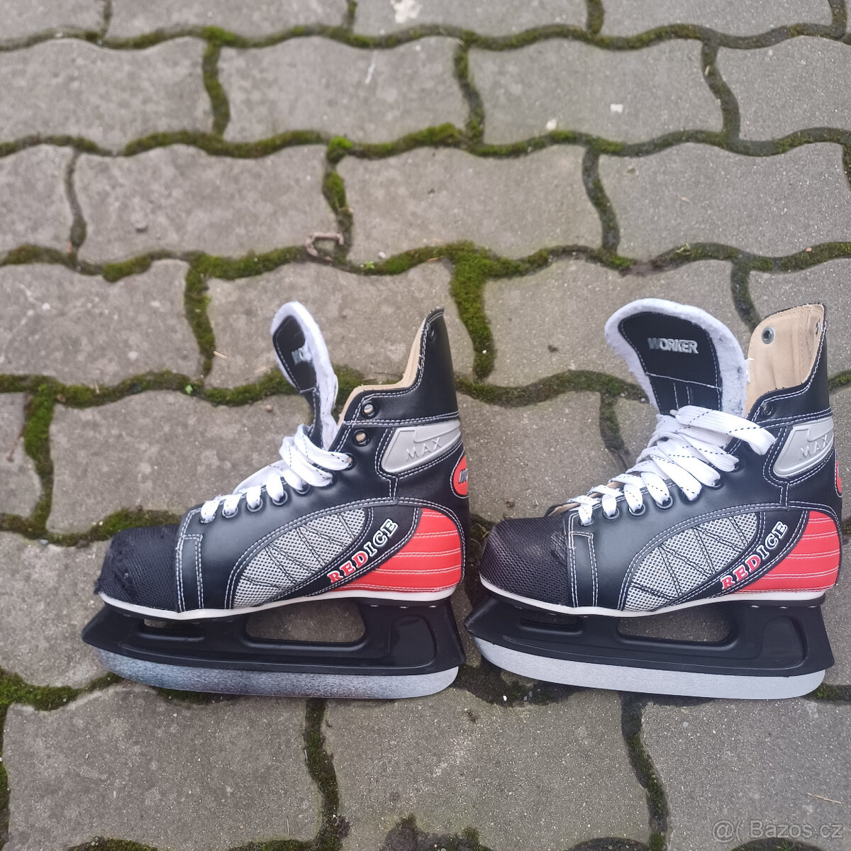 Prodám lední brusle 37