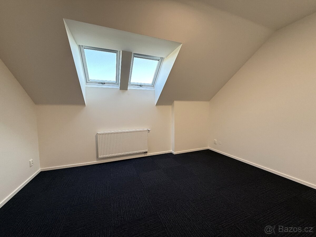 PRONÁJEM NOVÉ KANCELÁŘE O CP CCA 14,90 M2 V BRNĚ