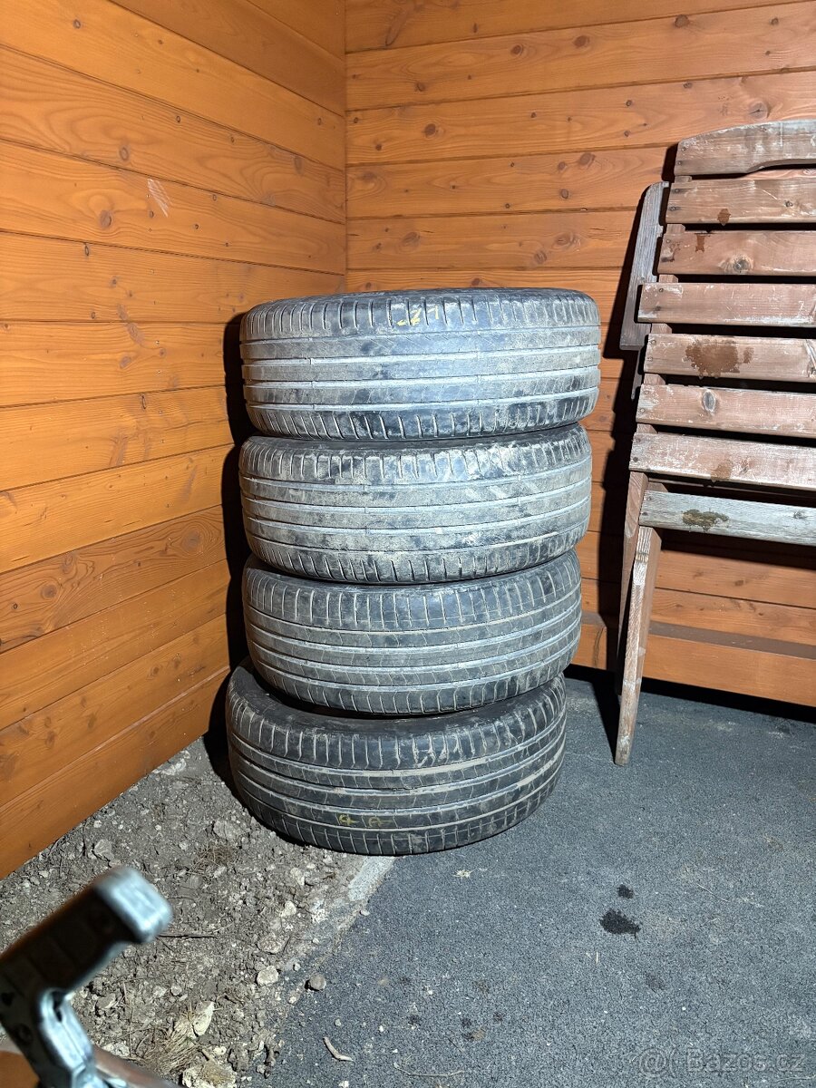 Letní pneu Pirelli 225/40 R19