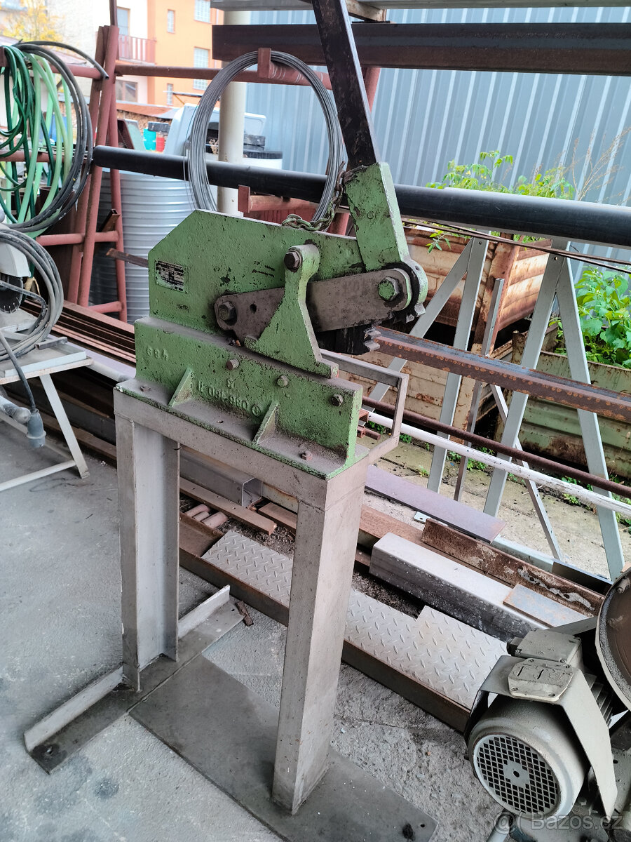 Ruční pákové nůžky