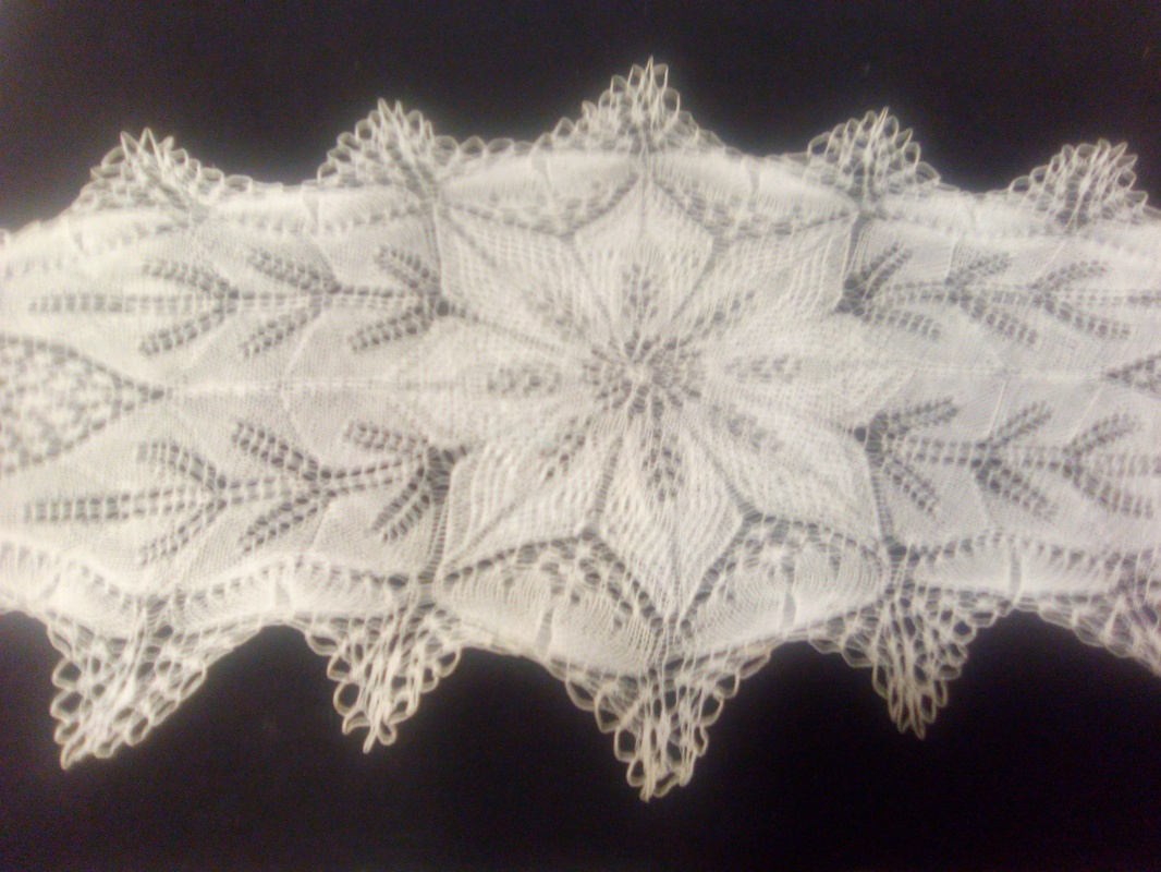 STARÉ HÁČKOVANÉ -PLETENÉ DEČKY - RUČNÍ PRÁCE -