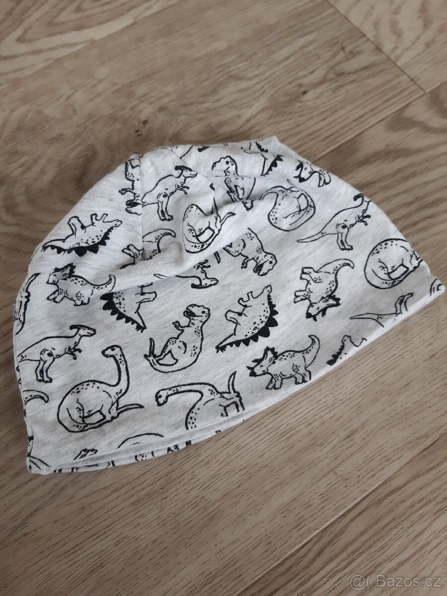 Čepička vel.12-36 měs