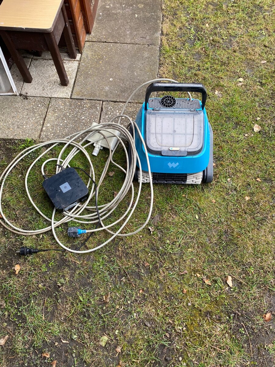 Bazénový vysavač warrior