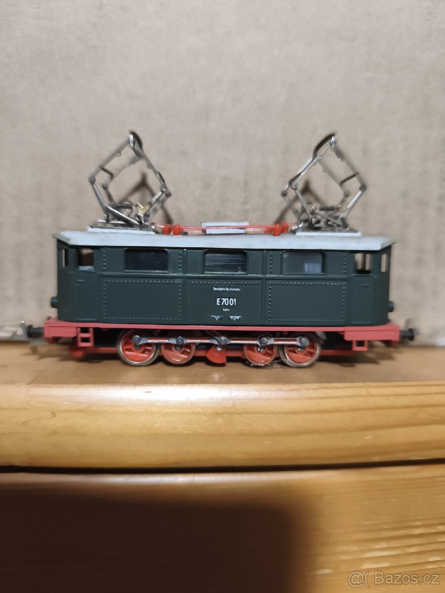 E7001 lokomotiva