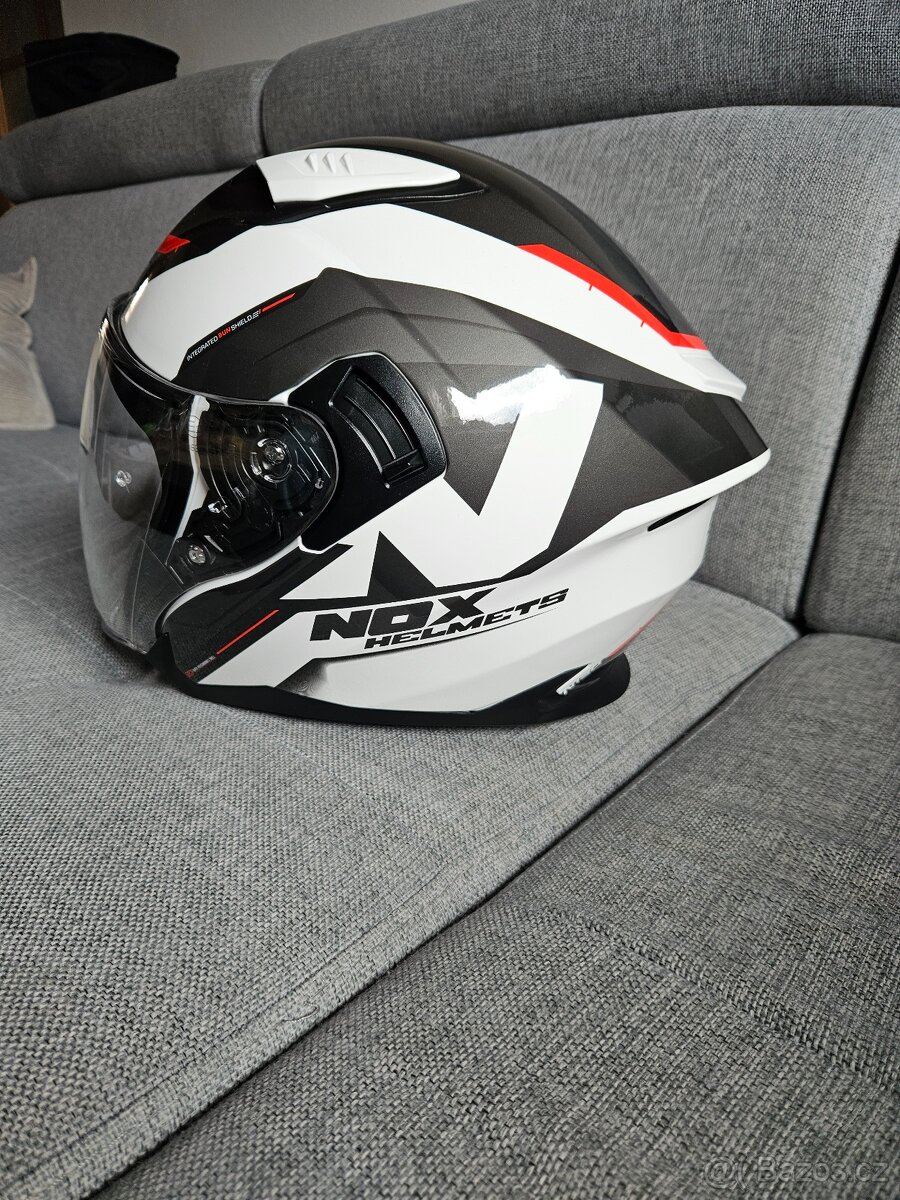 Nová helma NOX