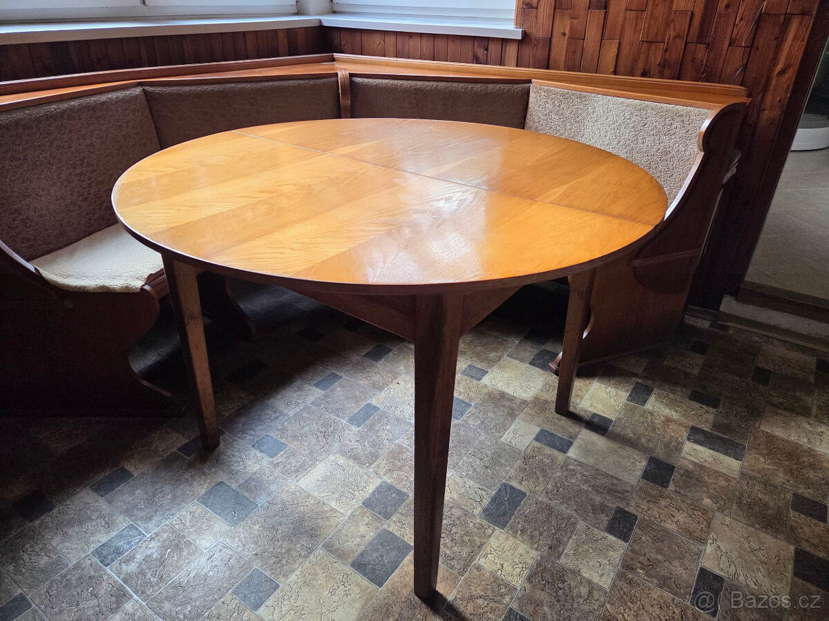 Jídelní stůl kulaný dubový 120 cm