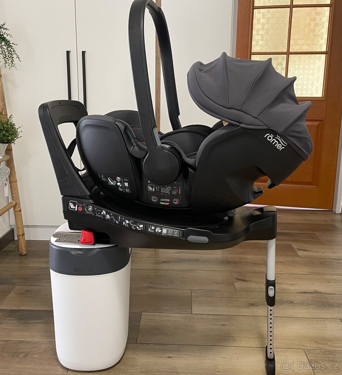 Autosedačka Britax Römer Baby safe 5Z2+základna Flex base 5Z