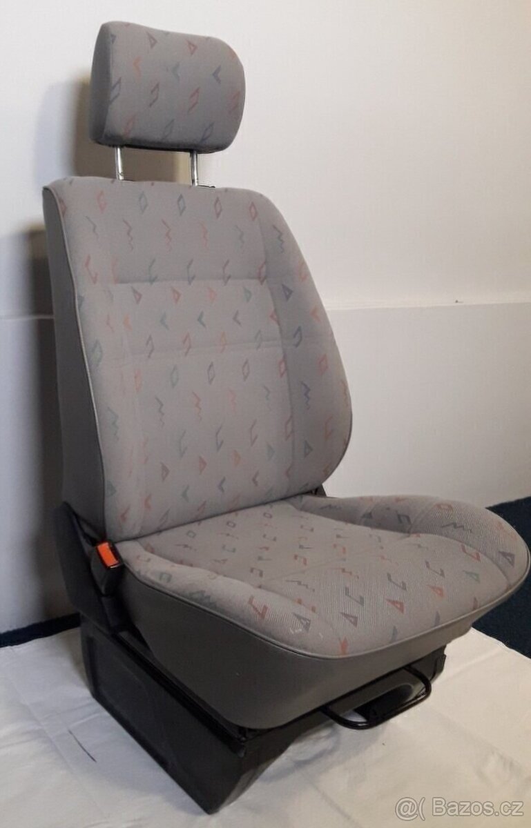 Prodám předni sedadla Transporter t4