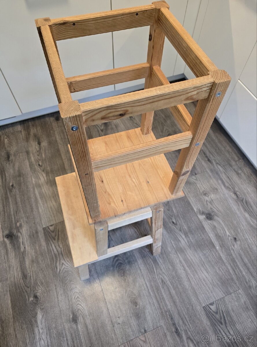 Dětská učící věž