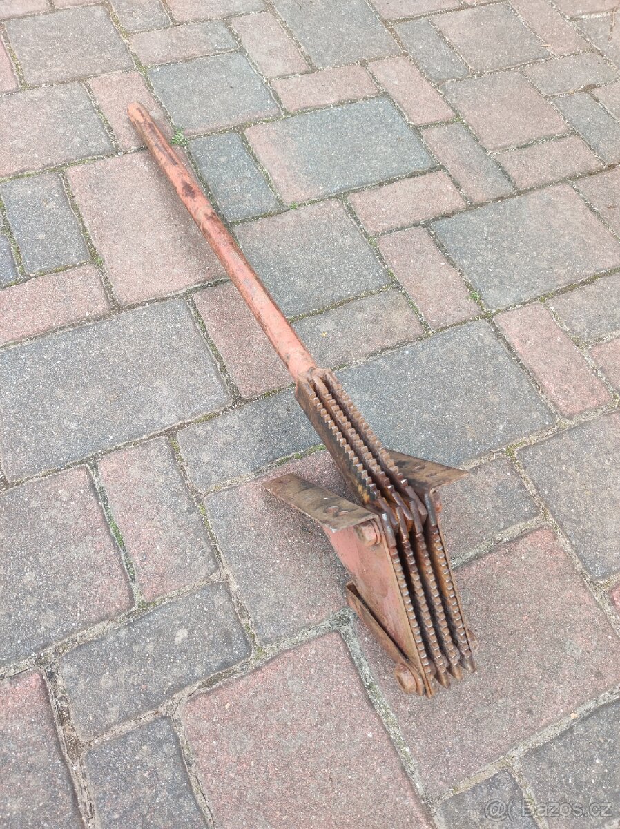 Drtička na kosti