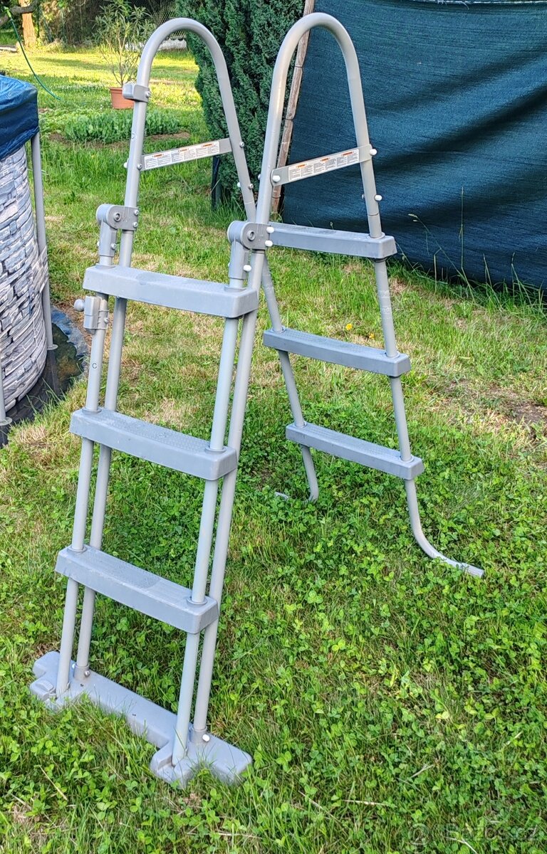 Schůdky k bazénu na výšku 0,91 - 1,07 m