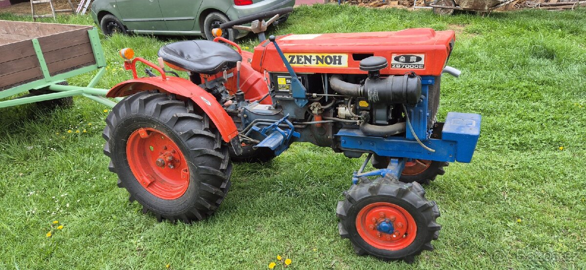 Prodám traktor včetně vozíku
