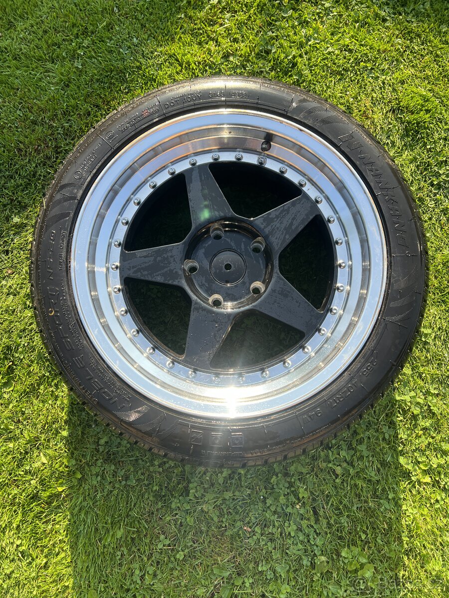Sada kol Japan Racing JR6 17x9 5x120 ET26