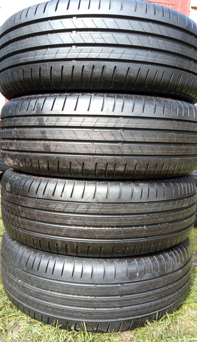 Zánovní letní pneumatiky Bridgestone 195/55/16  99,99%