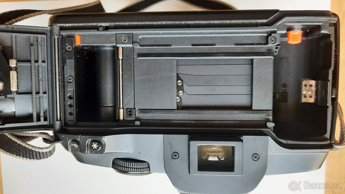 Canon EOS 5000 + Canon EF 38-76mm