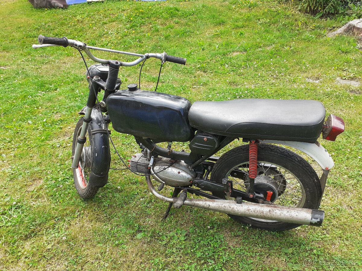 Jawa 23 mustang