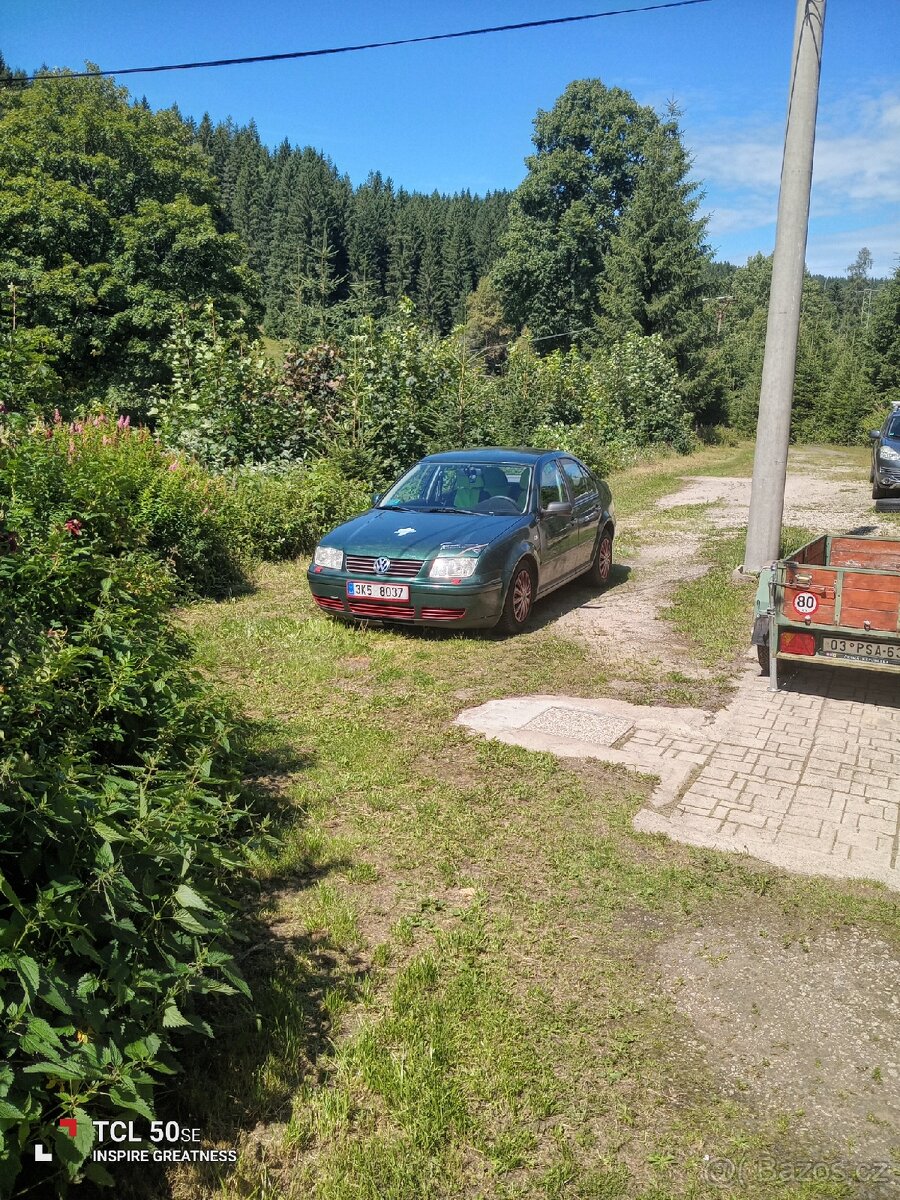 Volkswagen Bora 2,0 i (benzín,85 kW)