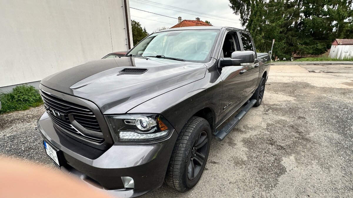Dodge RAM 1500 R/T CLASSIC SPORT 4x4 2021. LPG PRINS