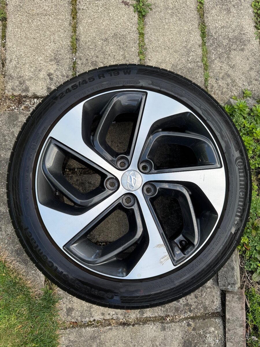 Kola hyundai tucson R19