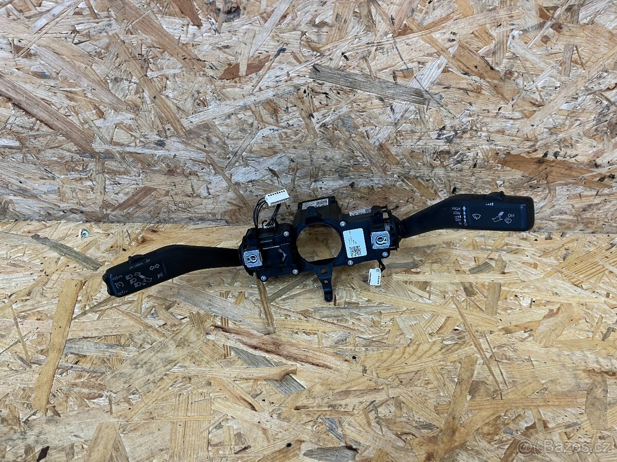 PÁČKY VOLANTU VW PASSAT B7 1K5953521BM