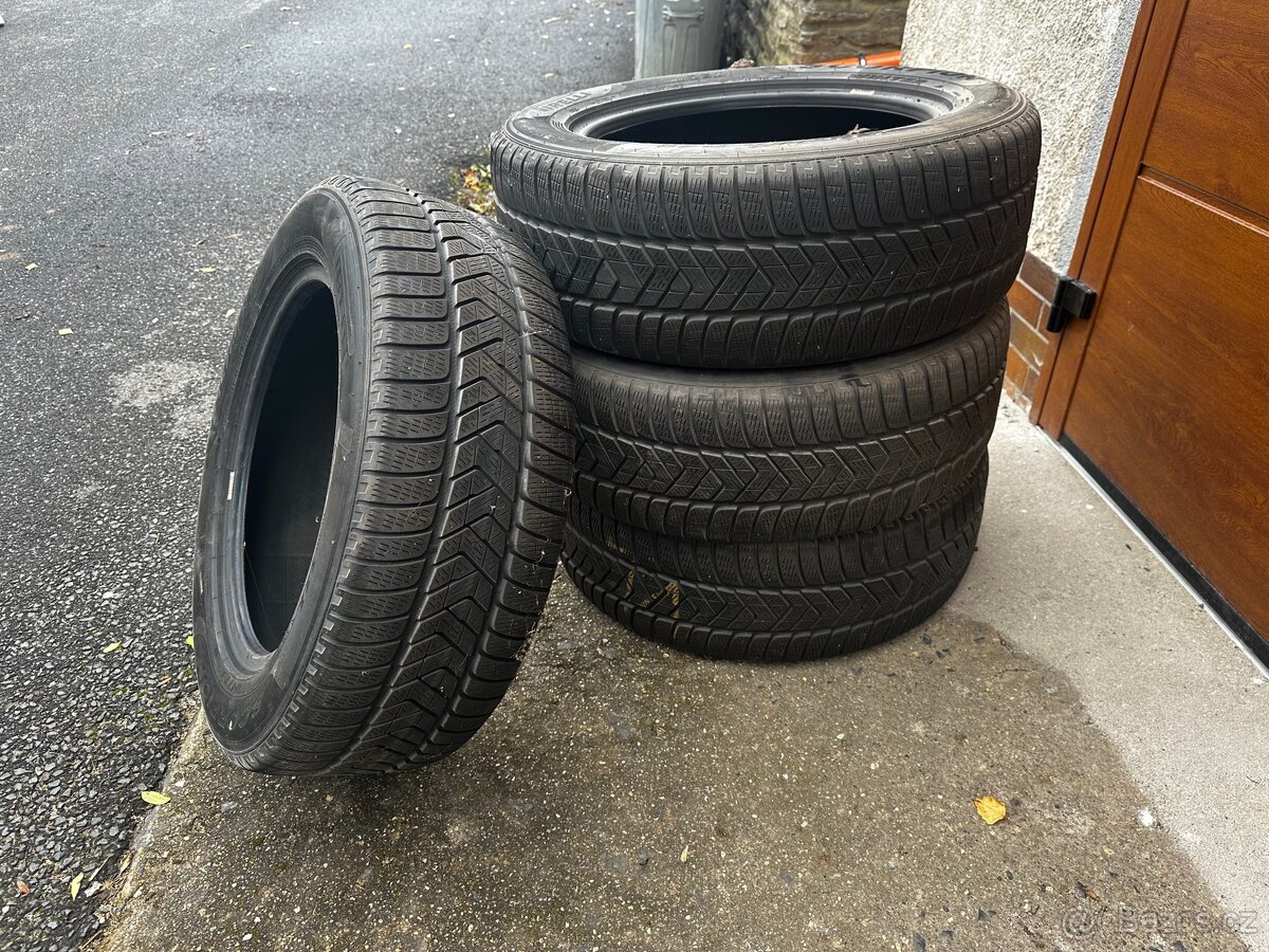 Zimní gumy 235/60 R18 Firelli