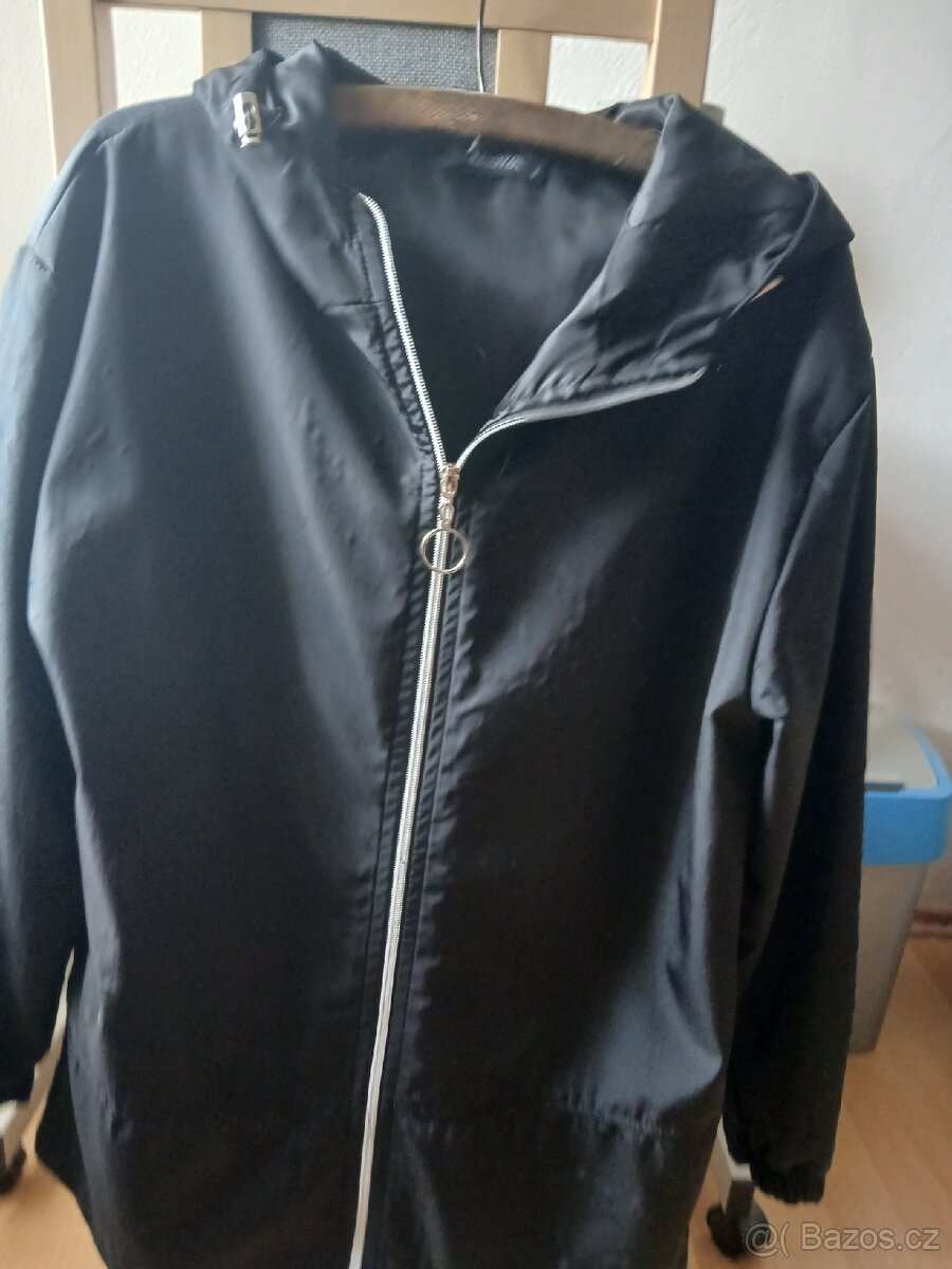 Dámská bunda černá
