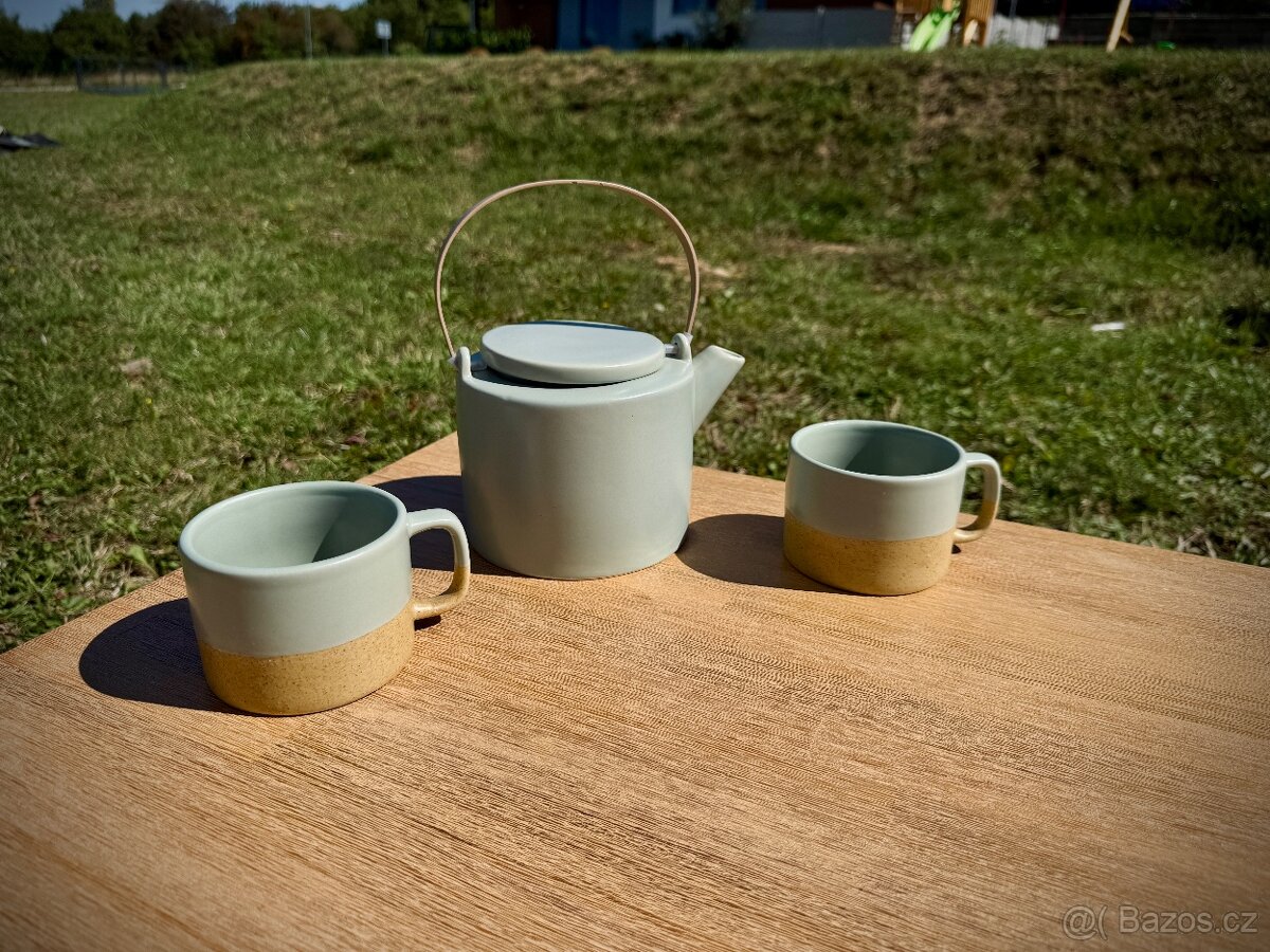 Moderní keramická čajová souprava – konvice a 2 hrnky