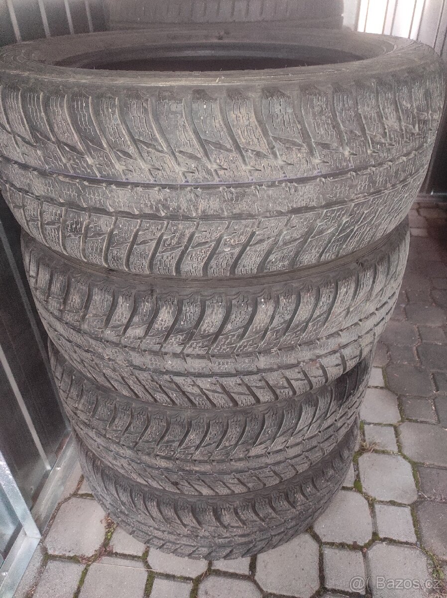 225/60 R17 103H XL NOKIAN WR SUV 3 DOT 2017 4x