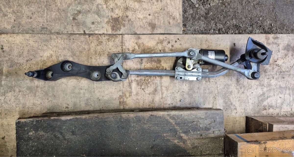 Mechanizmus stěračů BMW E60 / BMW E61