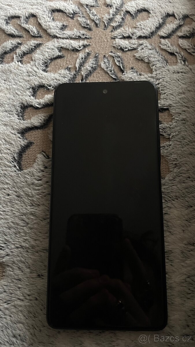 Mobilní telefon INFINIX HOT 30 8/256 GB