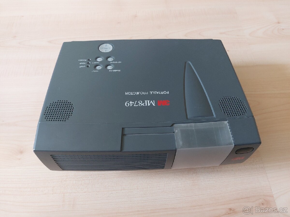 3LCD Projektor promítačka 3M MP8749