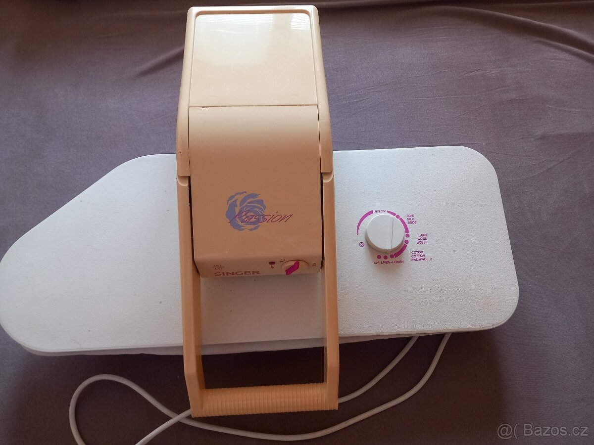 Žehlící lis SINGER