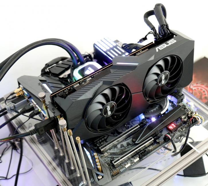 Herní grafika ASUS DUAL RX 5700XT EVO 8GB GDDR6