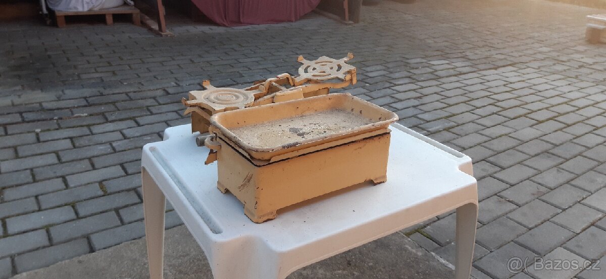 starožitné váhy, 3ks - různé