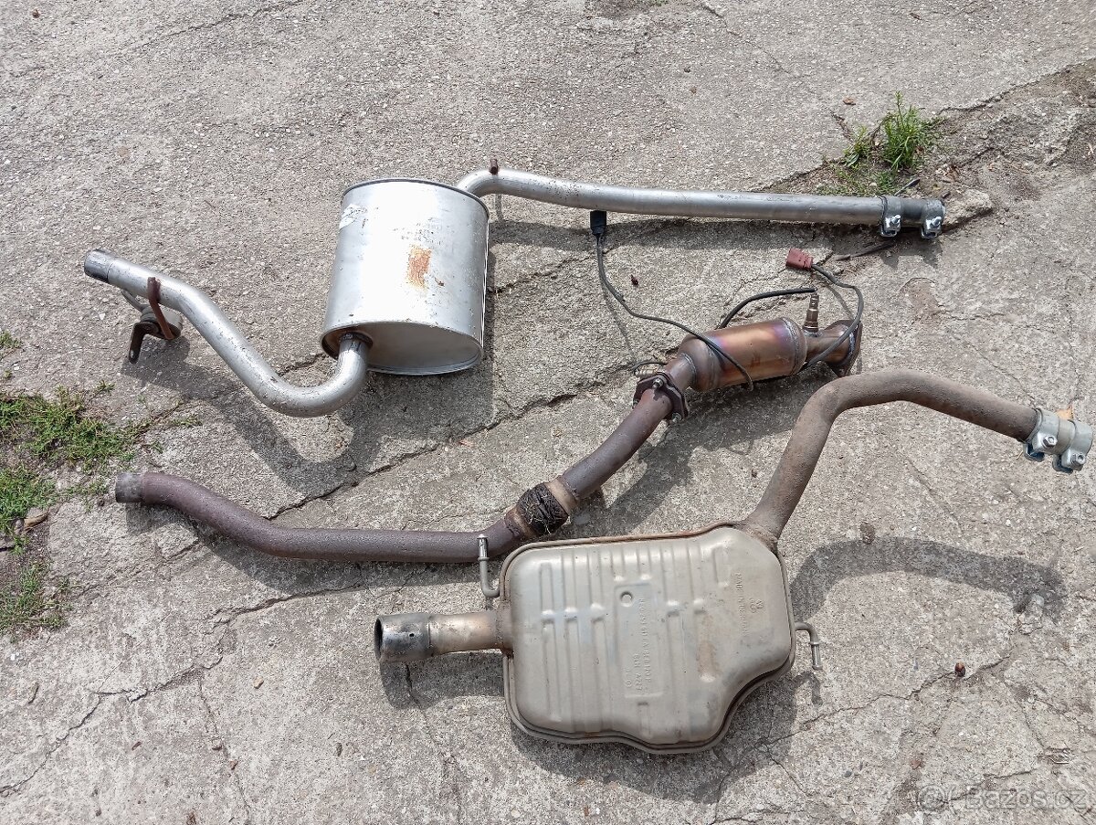 Audi A4 8E2B6 1.6 benzín