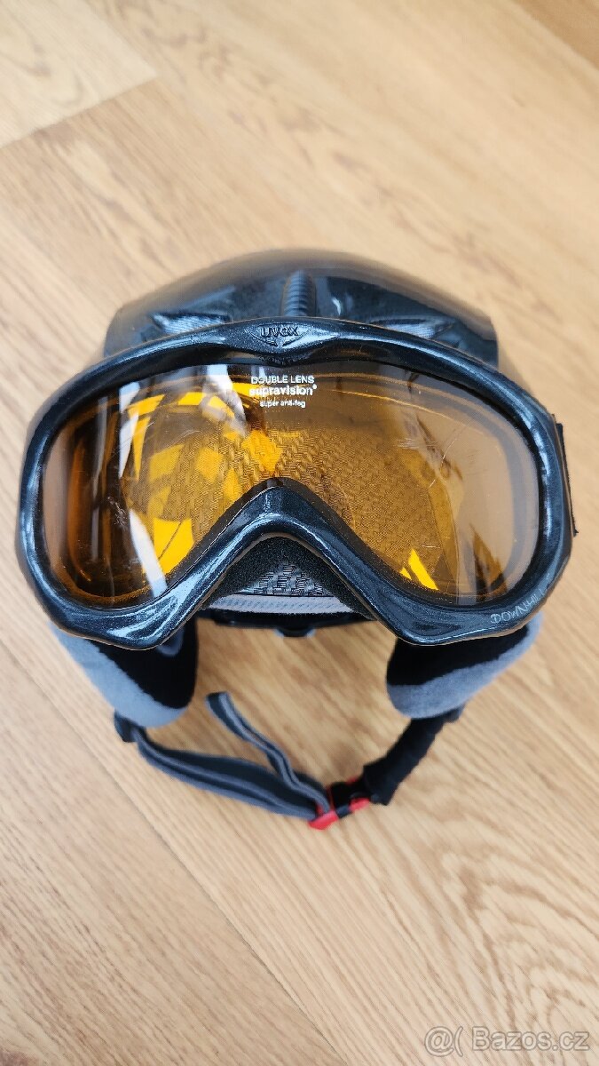 Chlapecká lyžařská helma Sulov velikost S-M, včetně brýlí