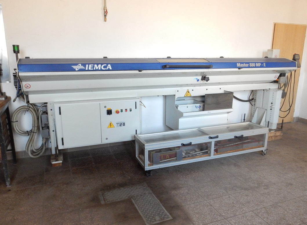 podavač tyčí IEMCA Master 880 MP-E