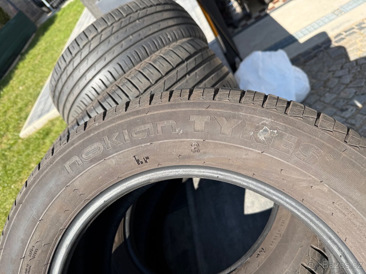 Pneu letní Nokian 225/60/17
