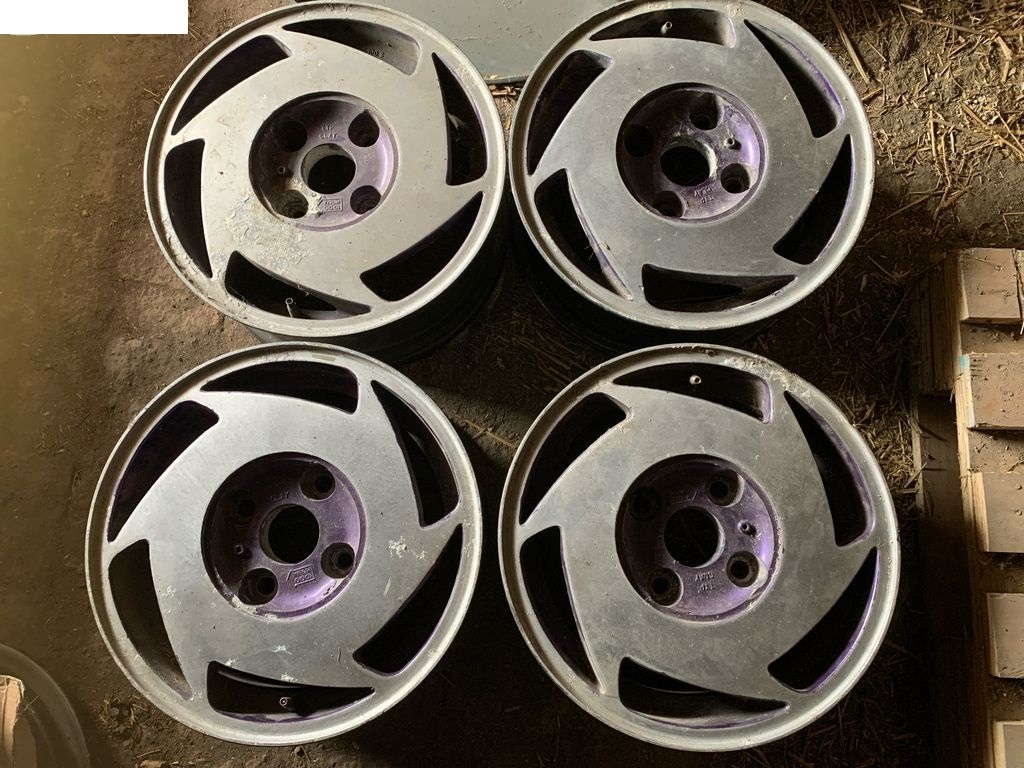 Alu kola Mazda R14 4x114,3 1986